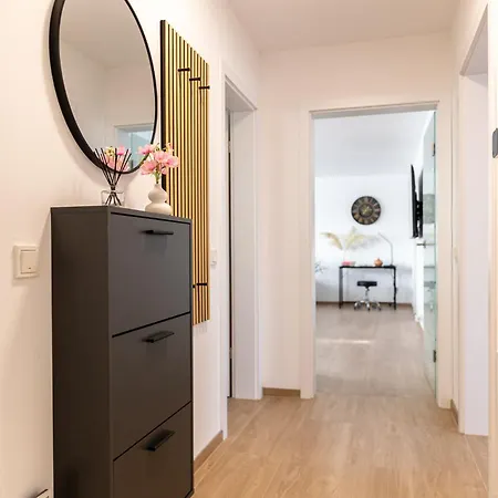 Smartstay 91 M2, Balkon, Parkplatz, Self Check-in, 2 Wcs, Kaffeevollautomat
