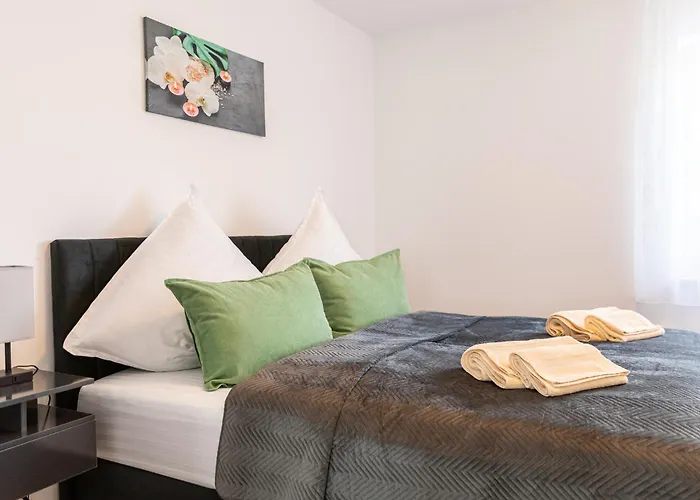 Apartmán Smartstay 91 M2, Balkon, Parkplatz, Self Check-in, 2 Wcs, Kaffeevollautomat Plattling